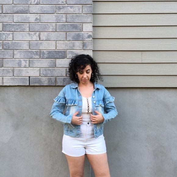 Size Medium brand new jean jacket - Picture 4 of 4